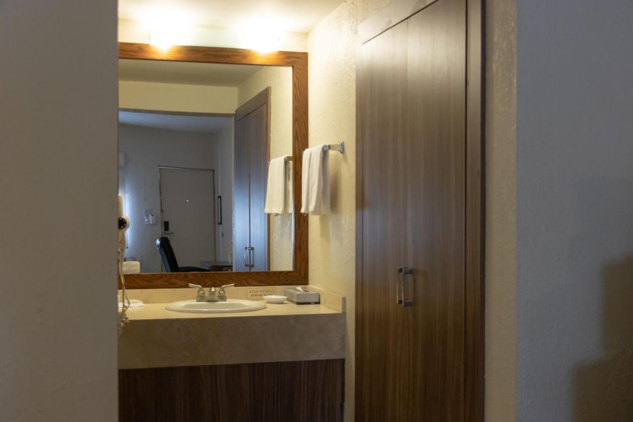 Best Western Cumbres Inn Cd. Cuauhtemoc المظهر الخارجي الصورة